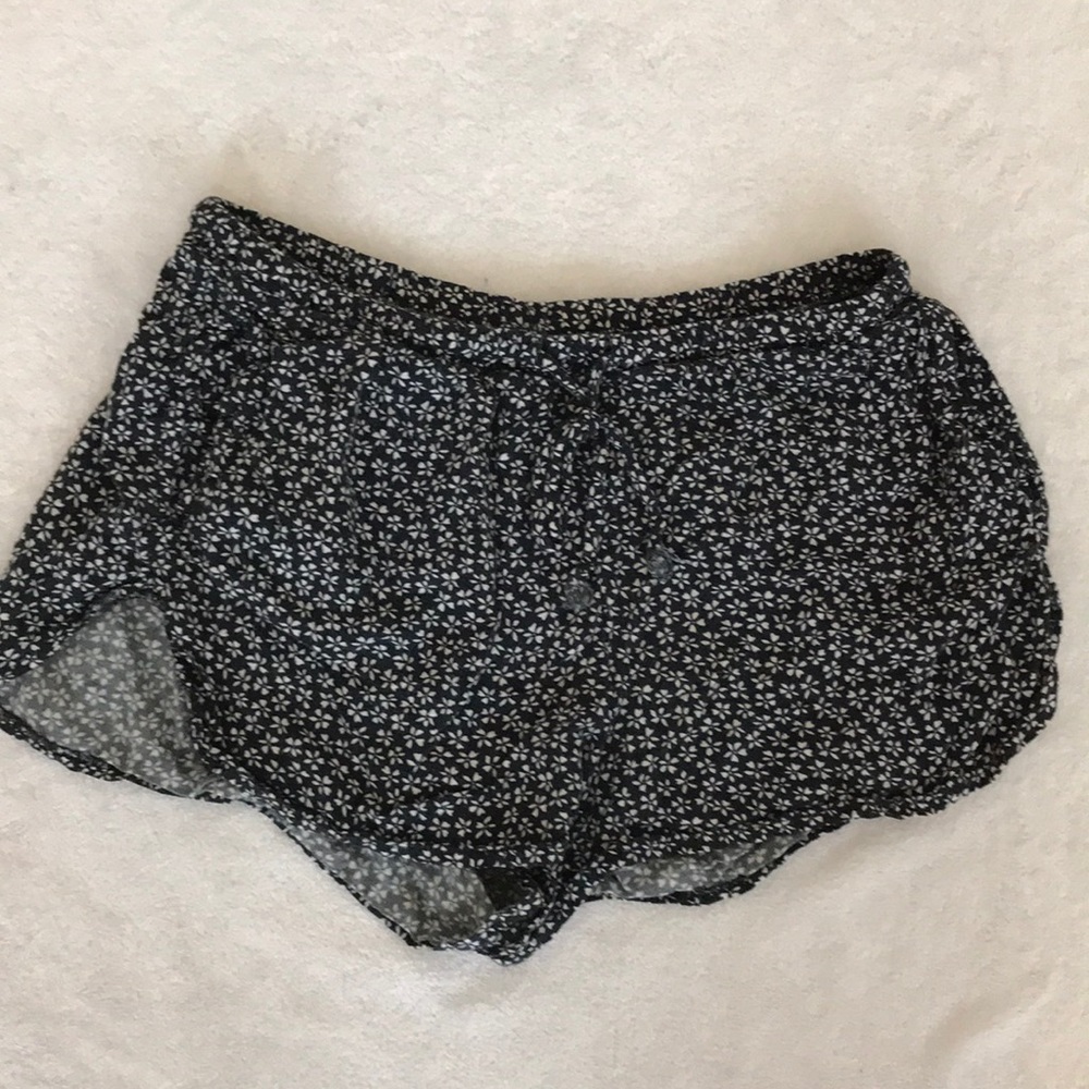 Brandy Melville floral shorts